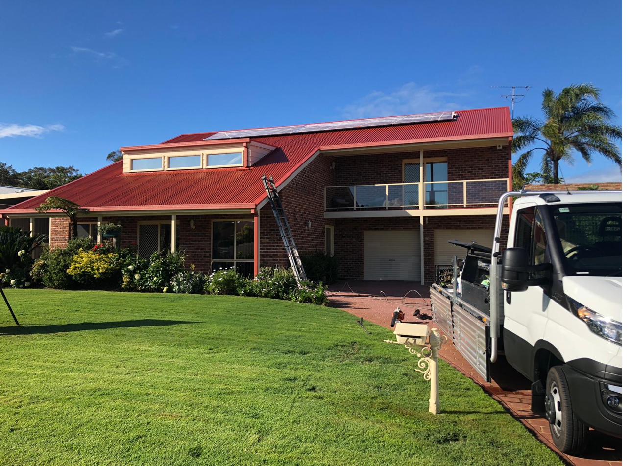 Manor Red Colorbond on a modern brick home