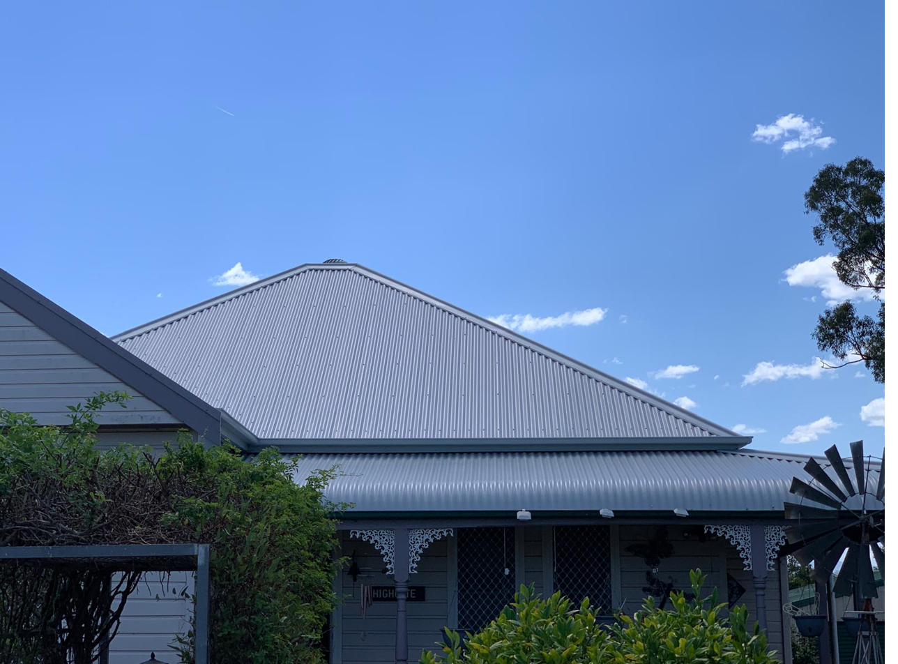 Shale Grey Colorbond on a classic country home